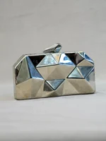 Golden Geometric Metallic Clutch – 3D Diamond Pattern Evening Bag with Chain Strap - Image 2